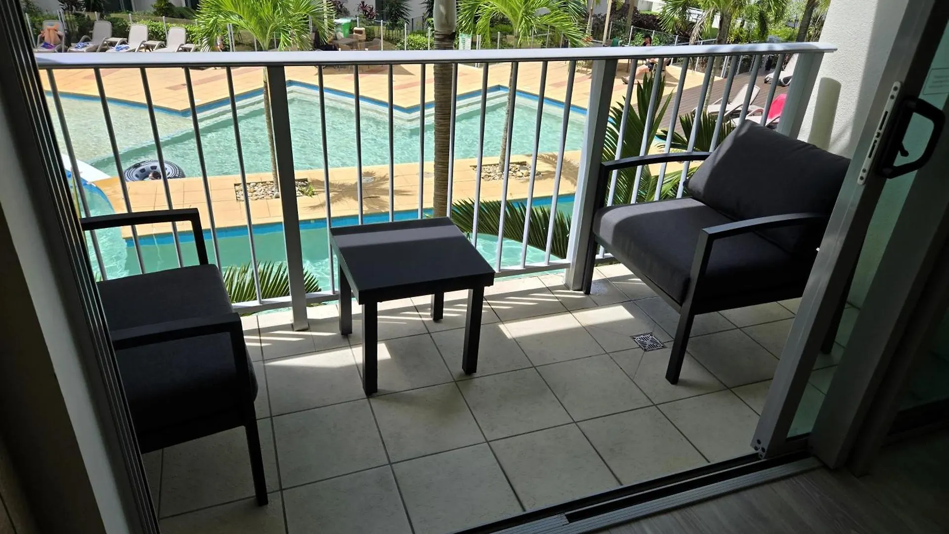 Cairns Reefside Retreats Apartment