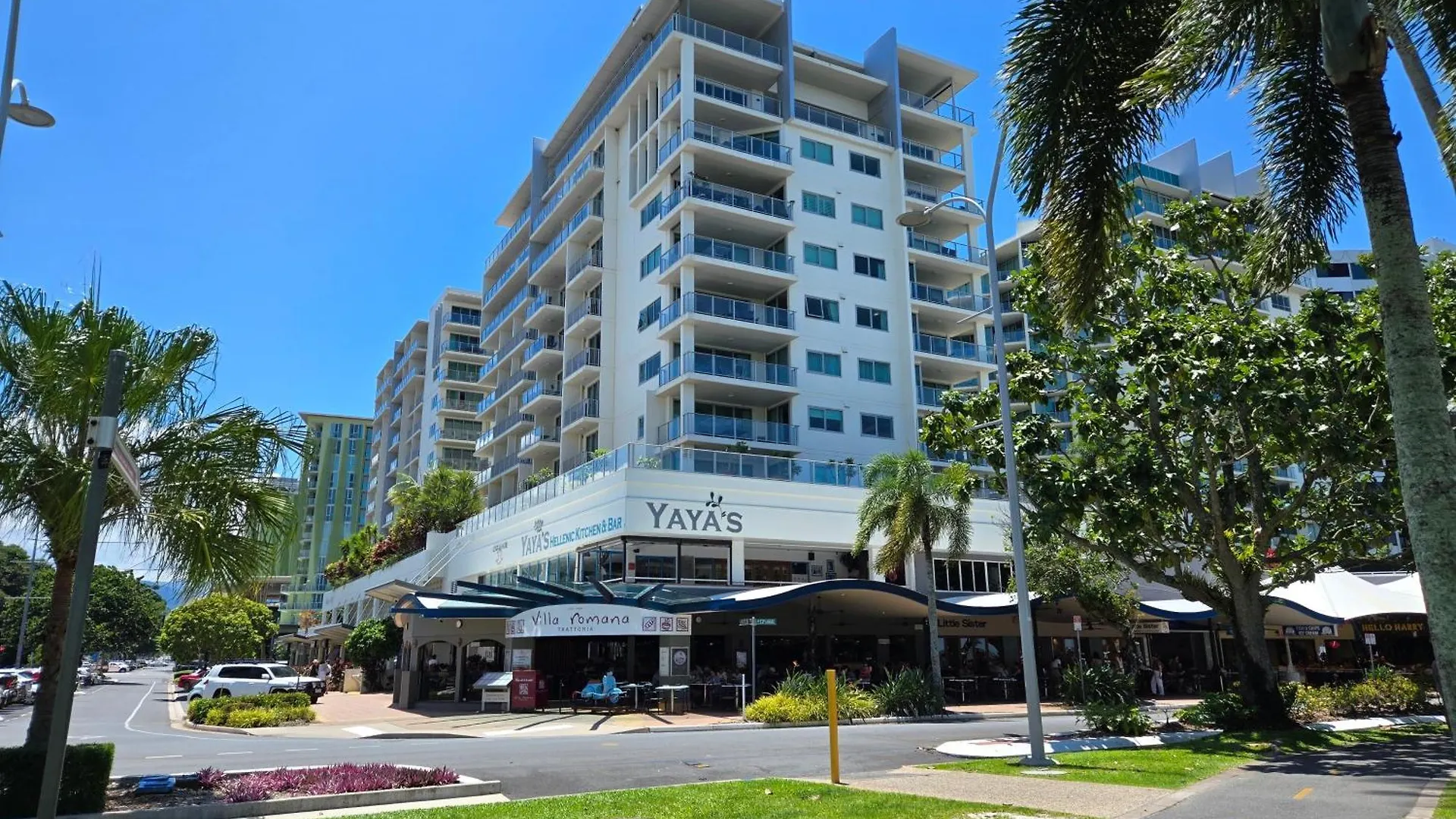 Cairns Reefside Retreats Apartment
