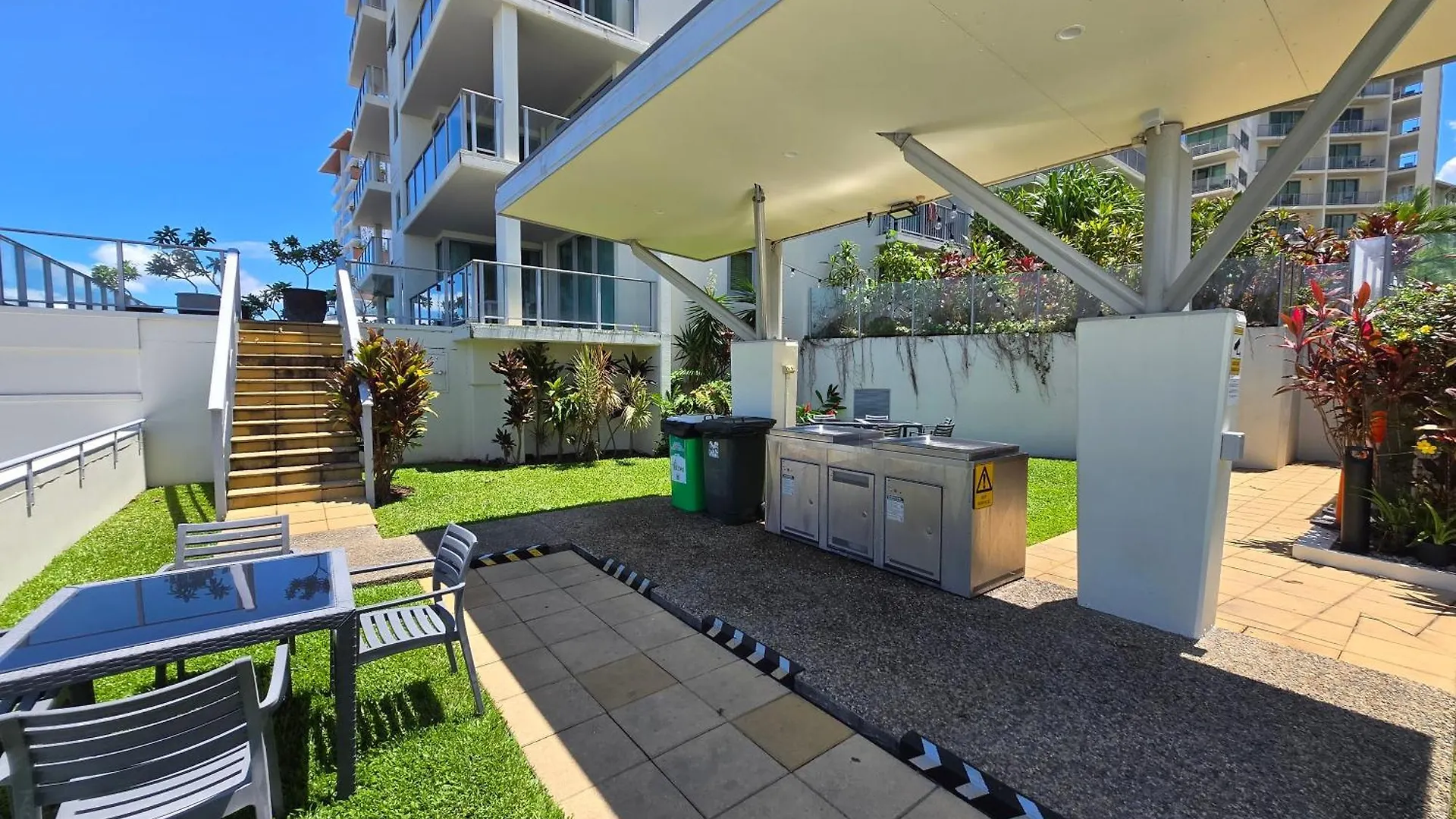 Cairns Reefside Retreats Apartment