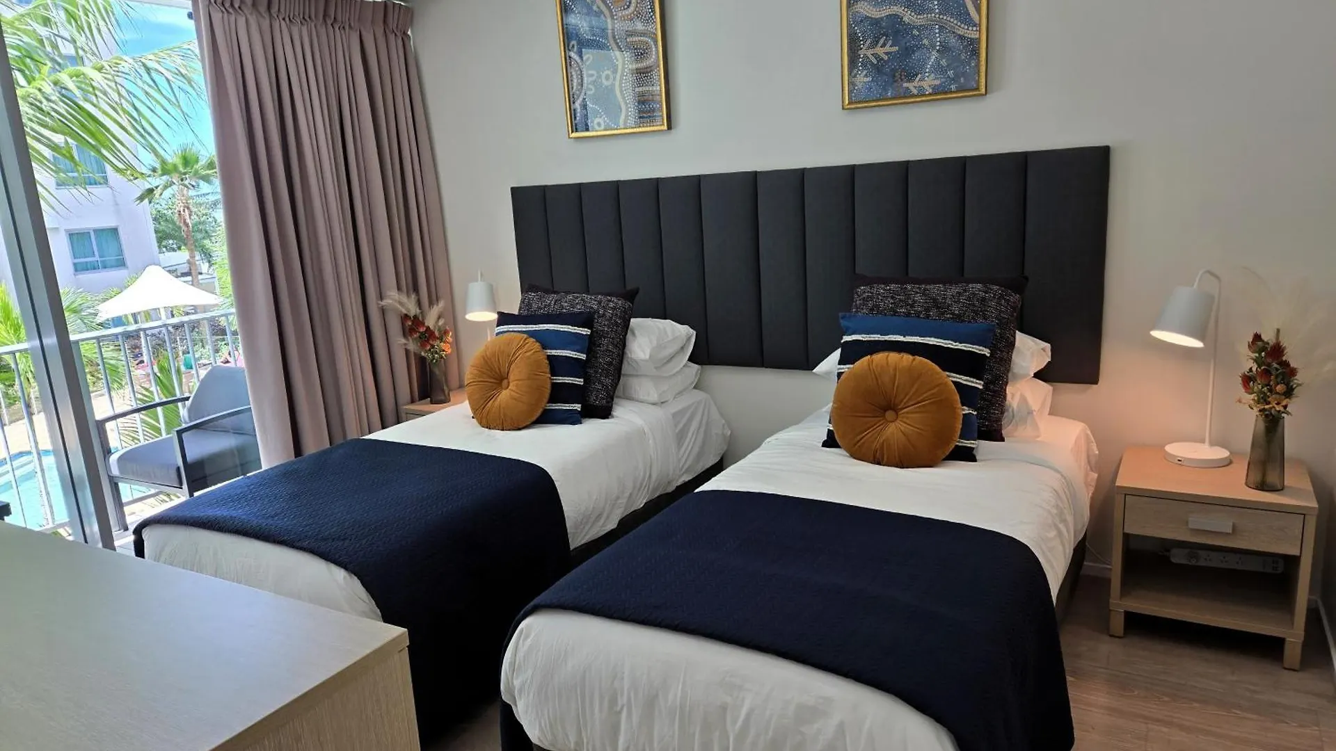 Cairns Reefside Retreats Apartment
